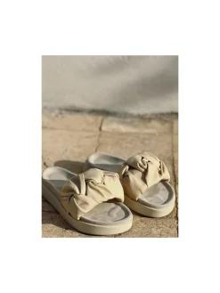 INUIKII SANDAL FJORD FLOWER CREAM