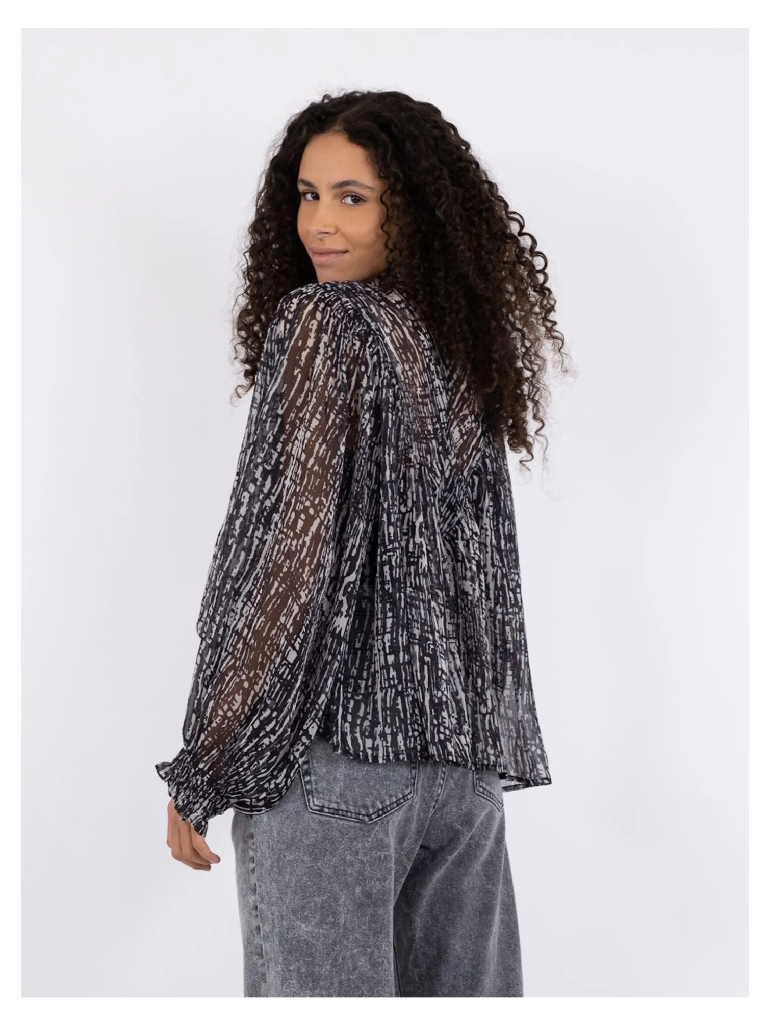 NEO NOIR BLOUSE FLAVI GRAPHIC DROP BLACK