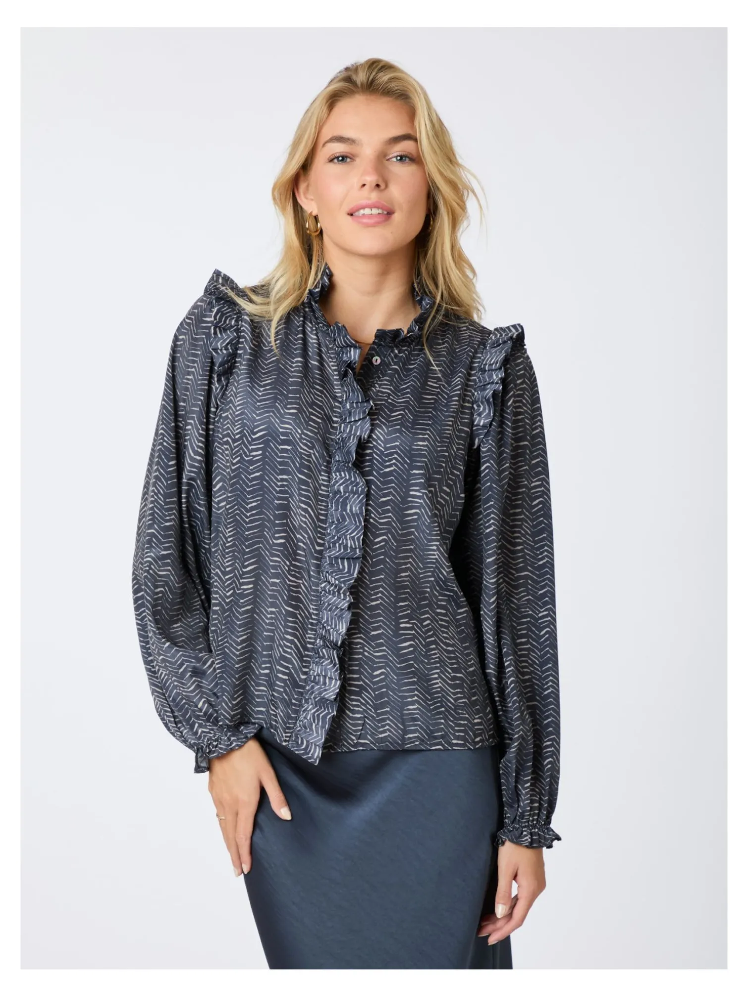 NEO NOIR BLOUSE GEMMI ZIGZAG DUO MIDNIGHT BLUE
